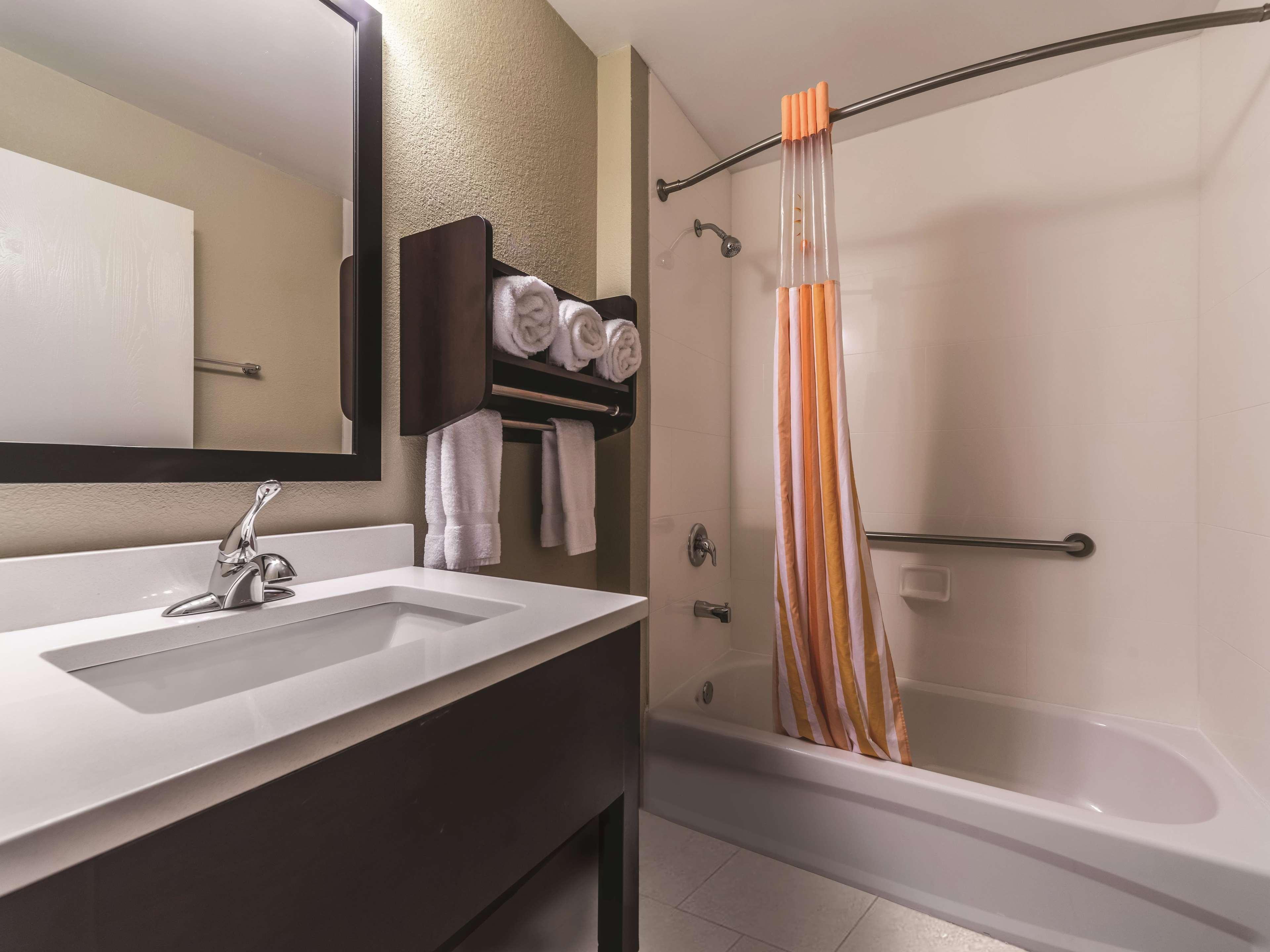La Quinta By Wyndham Collinsville - St. Louis Zewnętrze zdjęcie